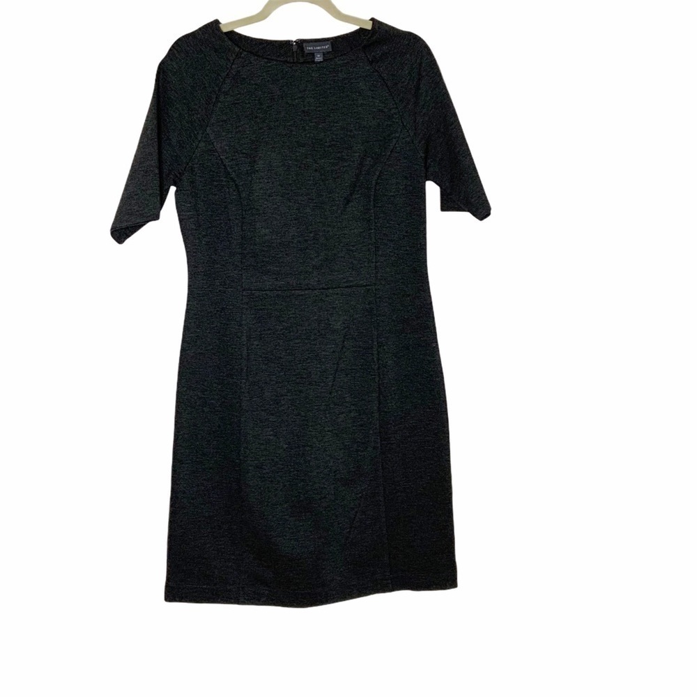𝅺the LIMITED dark grey shift dress. Short sleeves.